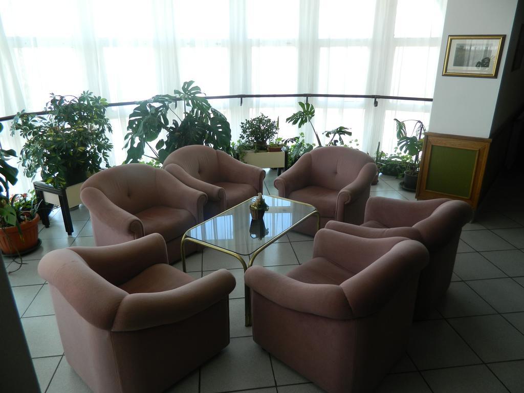 Hotel Familia Zamárdi Екстериор снимка